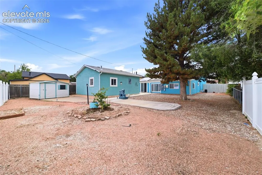624 Hewitt Street Pueblo, CO 81005