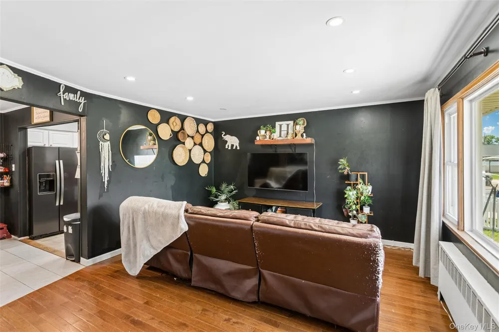 2877 Calvin Road Oceanside, NY 11572