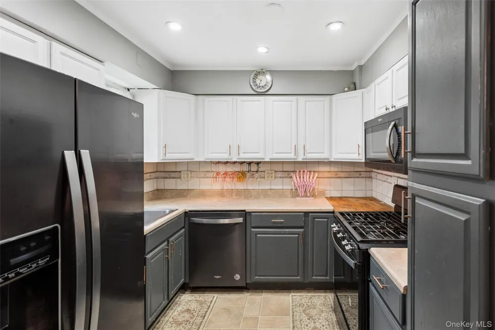 2877 Calvin Road Oceanside, NY 11572