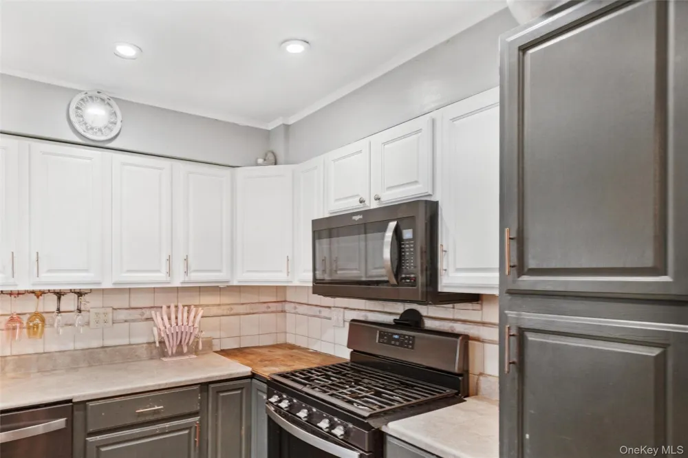 2877 Calvin Road Oceanside, NY 11572