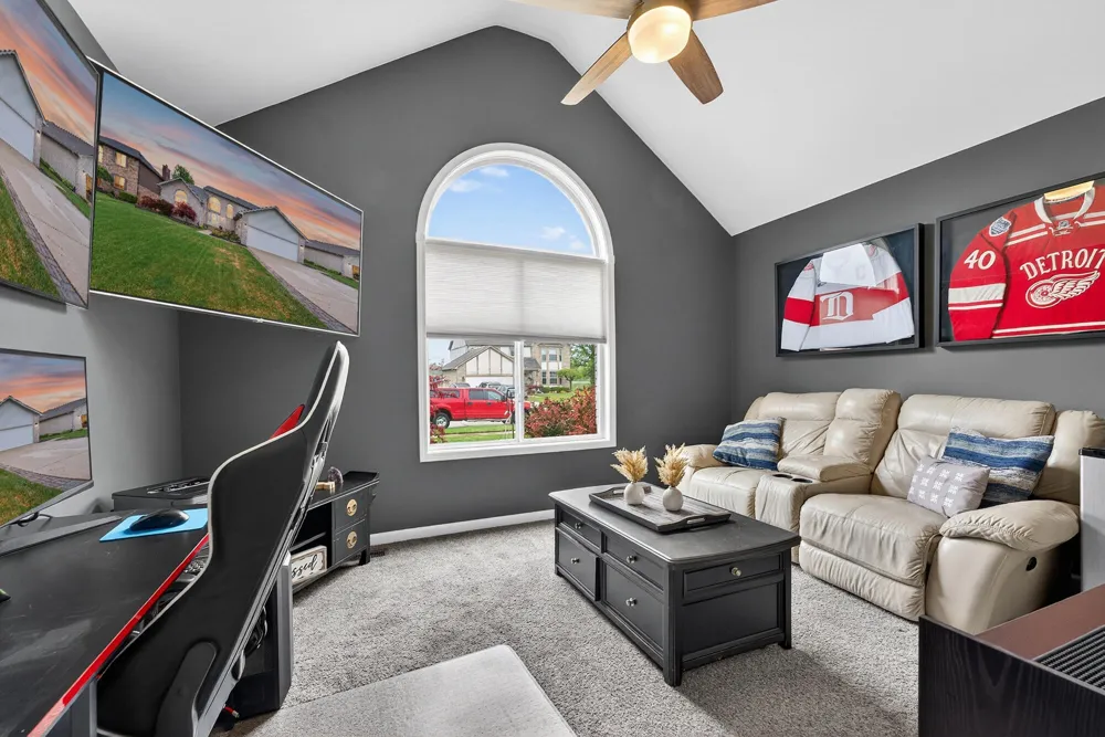 30098 Fairfield Drive New Baltimore, MI 48051