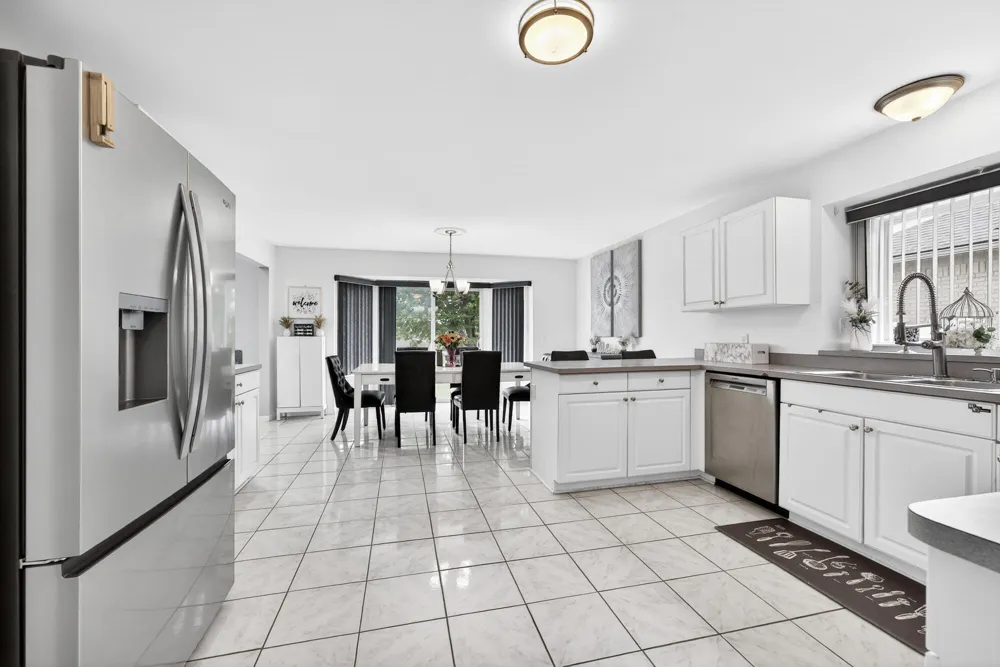 30098 Fairfield Drive New Baltimore, MI 48051
