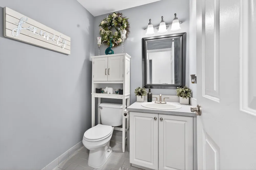 30098 Fairfield Drive New Baltimore, MI 48051