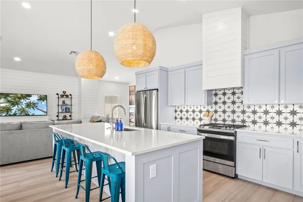901 S 9th #7 Port Aransas, TX 78373