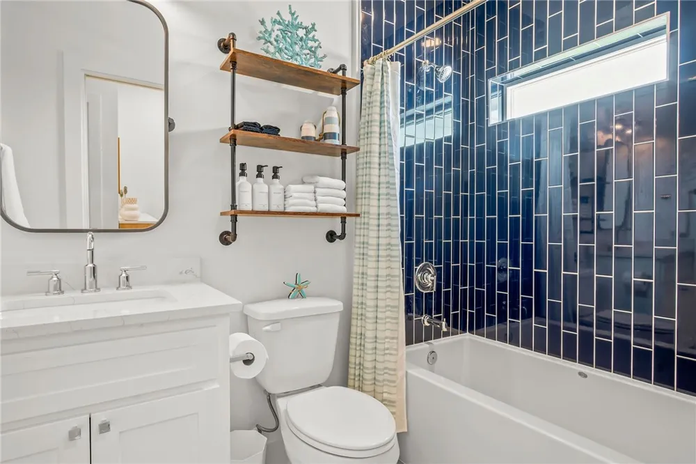 901 S 9th #7 Port Aransas, TX 78373