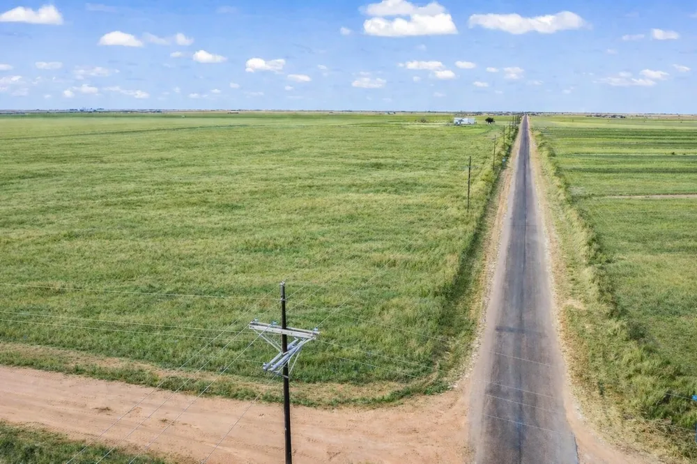 11004 E County Road 5300 Idalou, TX 79343