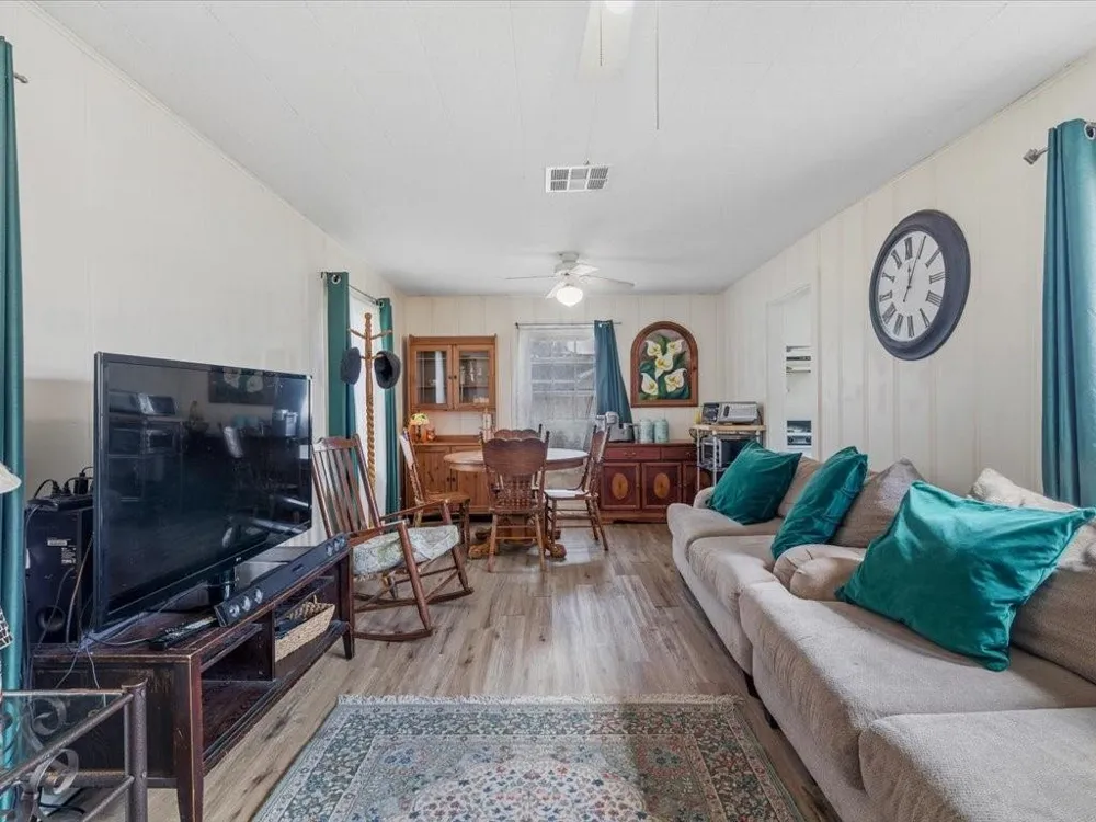 518 Sunny Lane Wharton, TX 77488