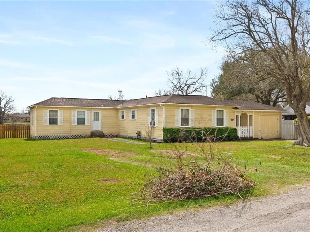 518 Sunny Lane Wharton, TX 77488
