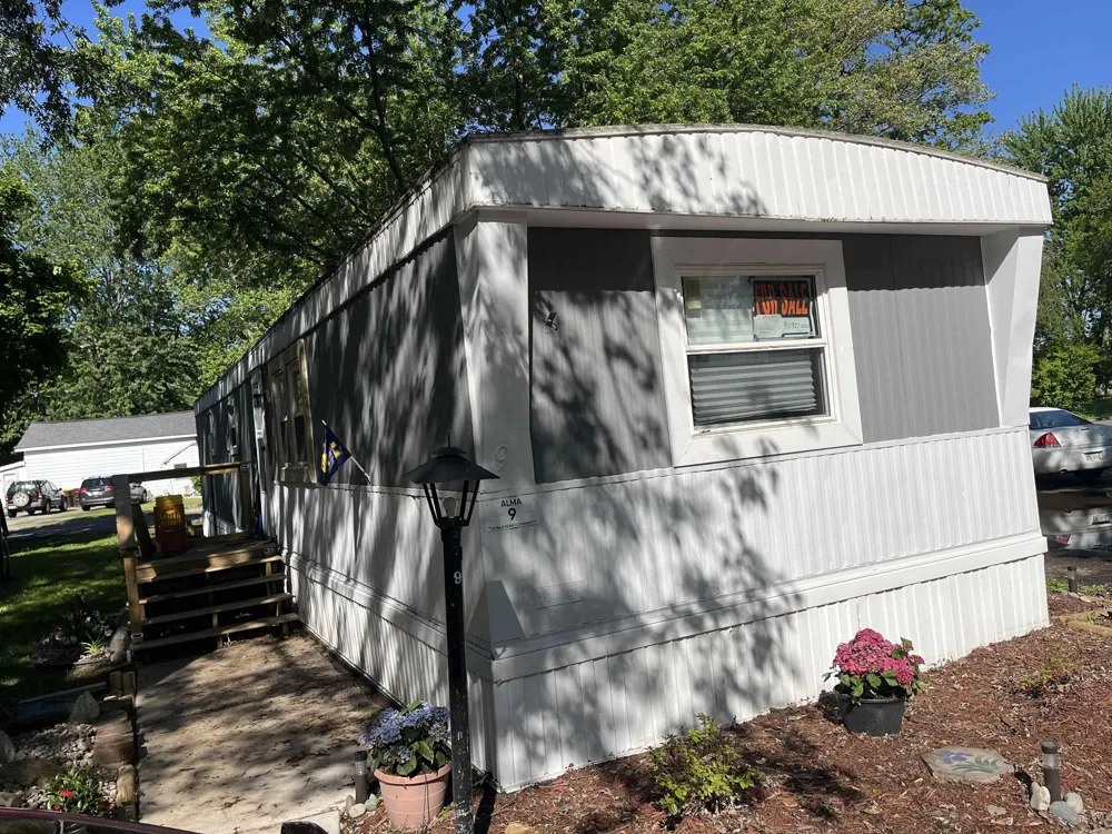 315 Linwood Avenue Alma City, MI 48801