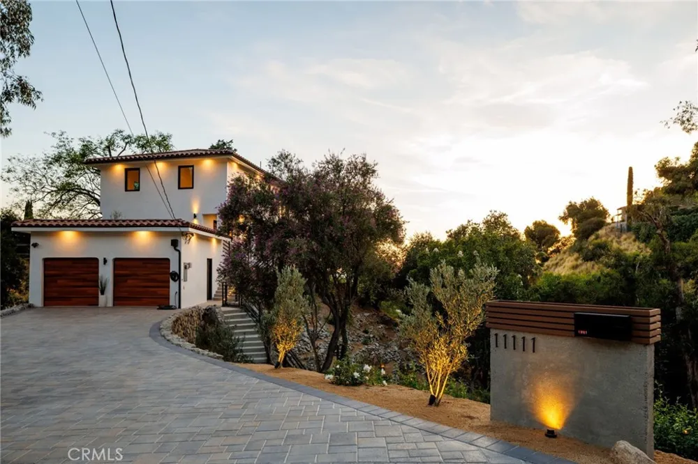 11111 Tujunga Canyon Tujunga, CA 91042
