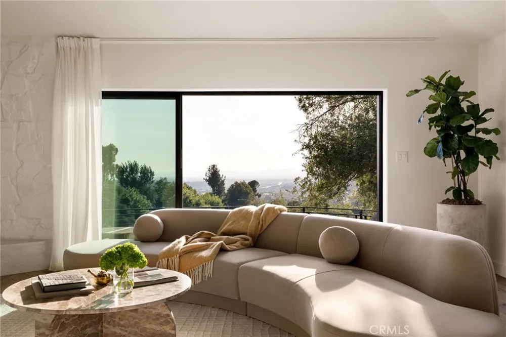 11111 Tujunga Canyon Tujunga, CA 91042