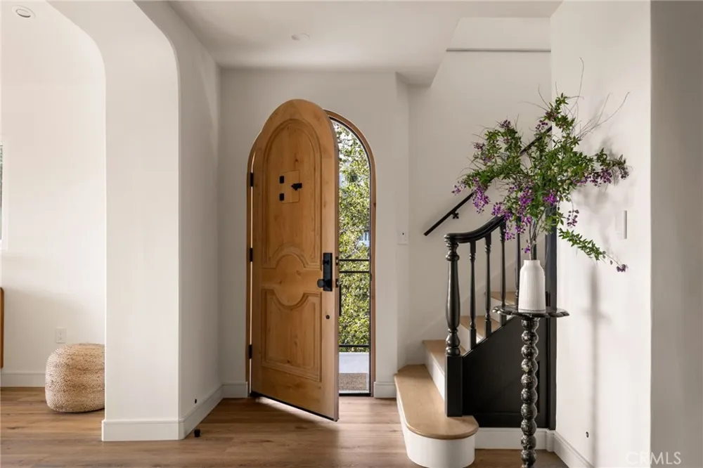 11111 Tujunga Canyon Tujunga, CA 91042