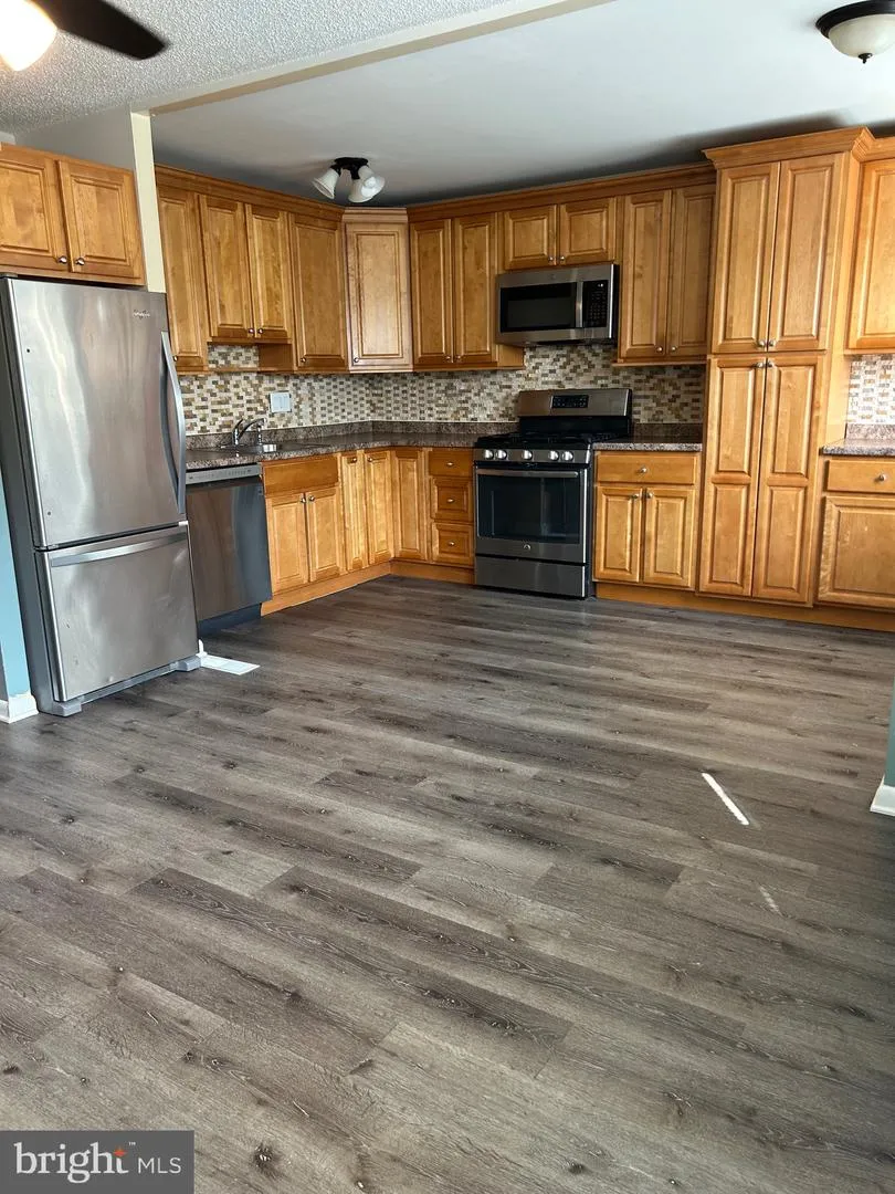 3336 GURLEY ROAD Philadelphia, PA 19154