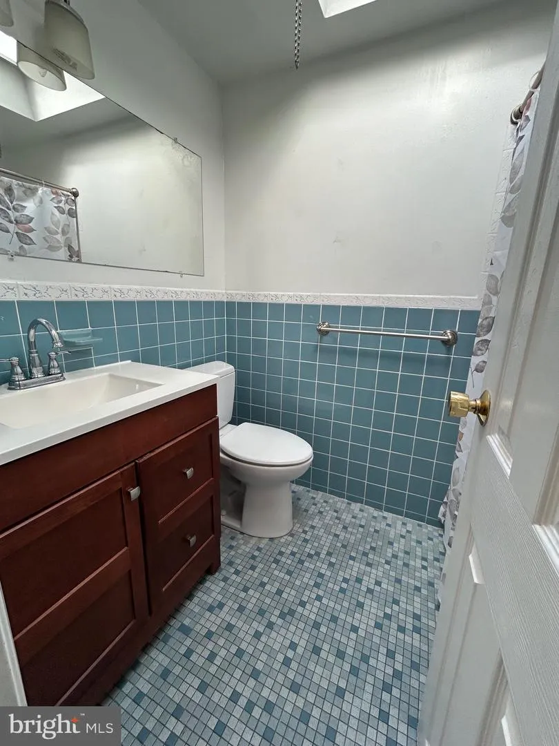 3336 GURLEY ROAD Philadelphia, PA 19154