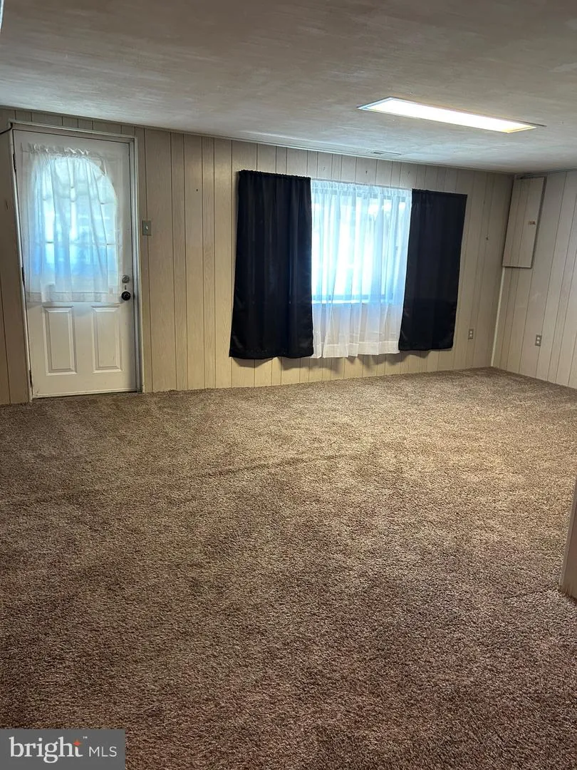 3336 GURLEY ROAD Philadelphia, PA 19154
