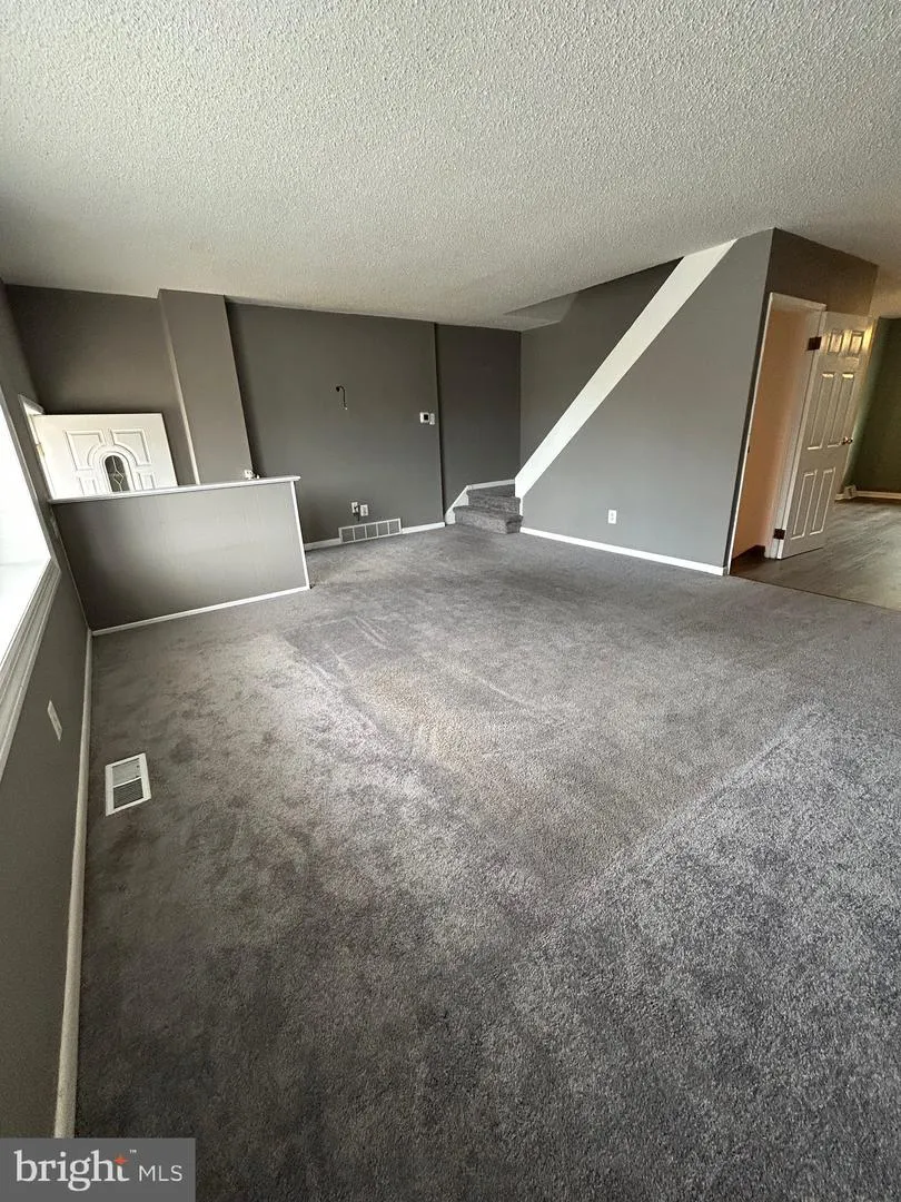 3336 GURLEY ROAD Philadelphia, PA 19154