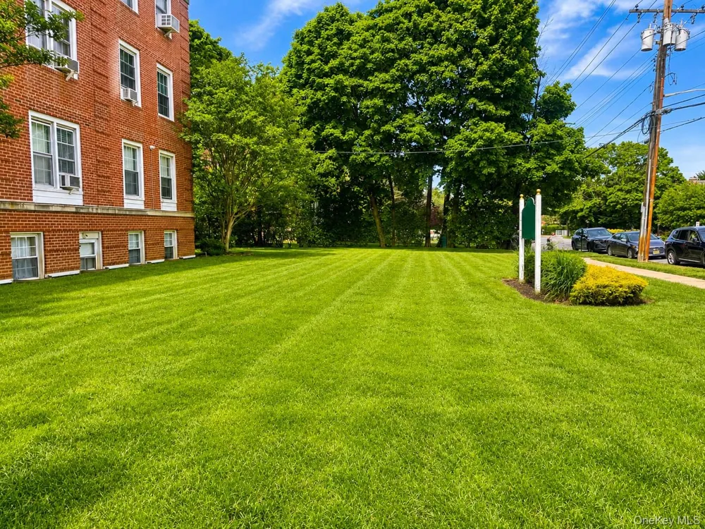 230 Central Avenue #1-C Lawrence, NY 11559