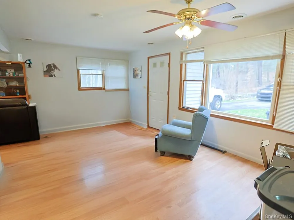68 Kennel Road Cuddebackville, NY 12729