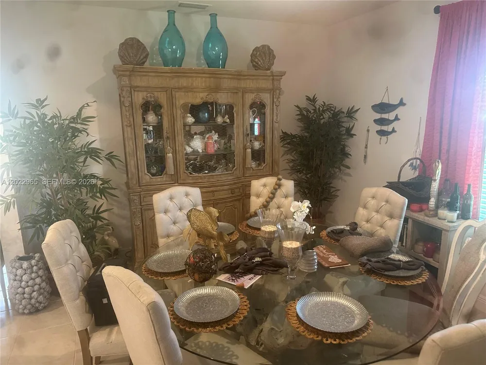 225 SW 31ST PL Cape Coral, FL 33991