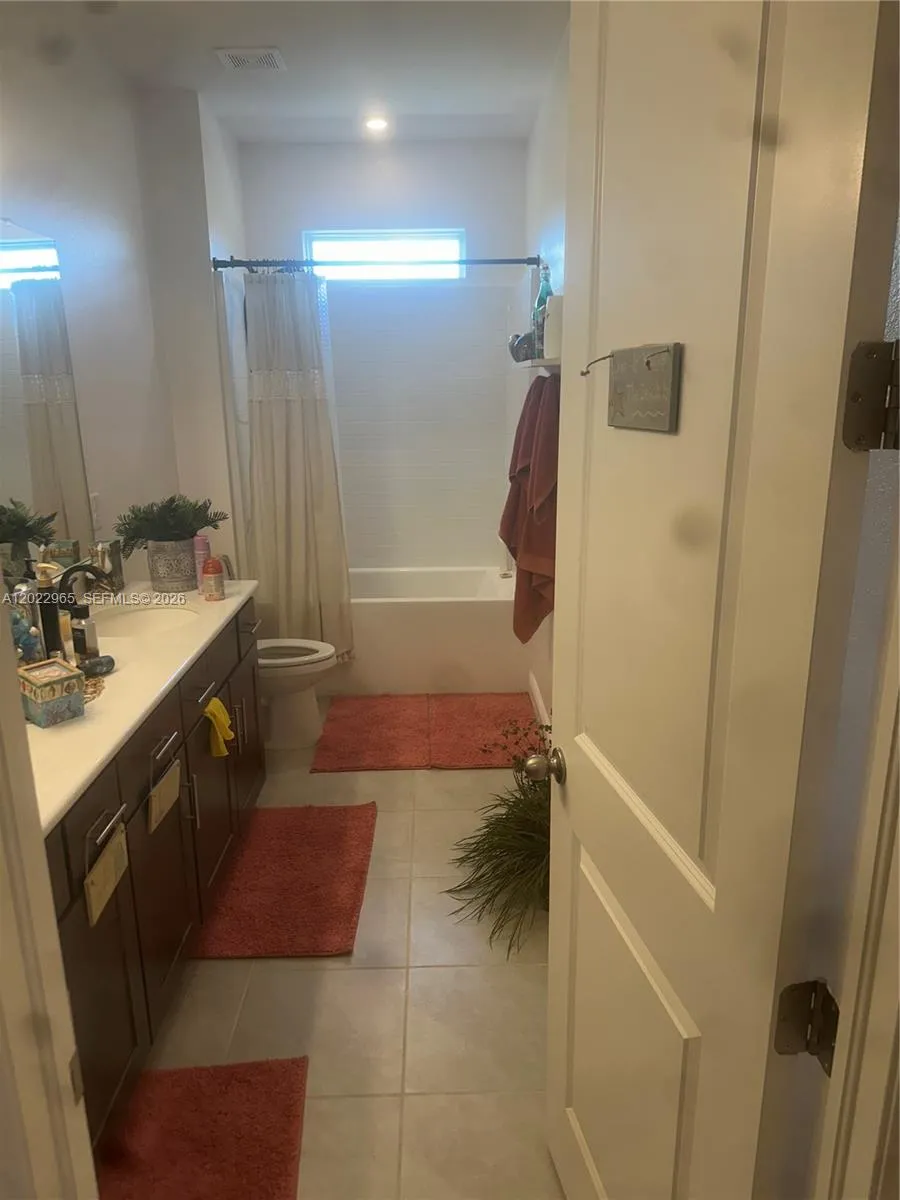 225 SW 31ST PL Cape Coral, FL 33991