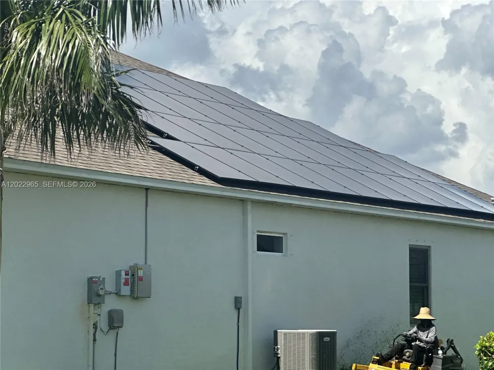 225 SW 31ST PL Cape Coral, FL 33991