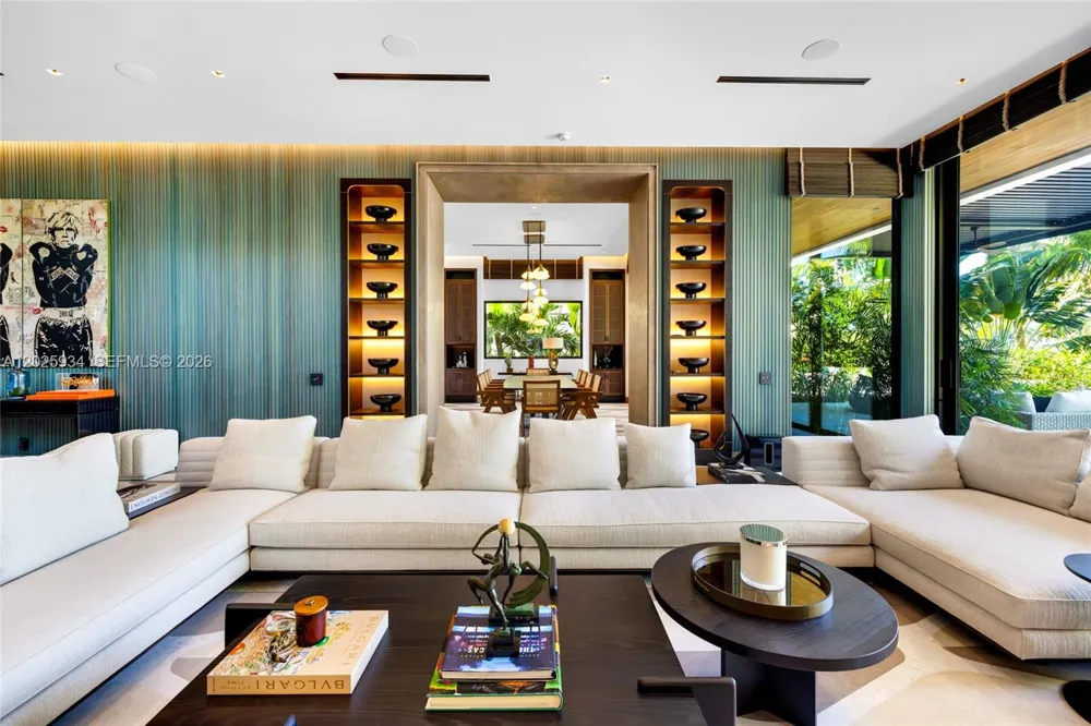 200 W Rivo Alto Dr Miami Beach, FL 33139
