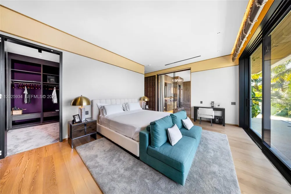 200 W Rivo Alto Dr Miami Beach, FL 33139