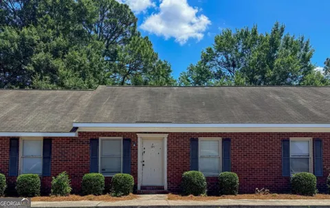 140 Lanier DR