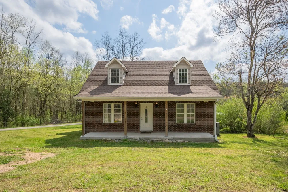 2824 Hwy 100 Linden, TN 37096