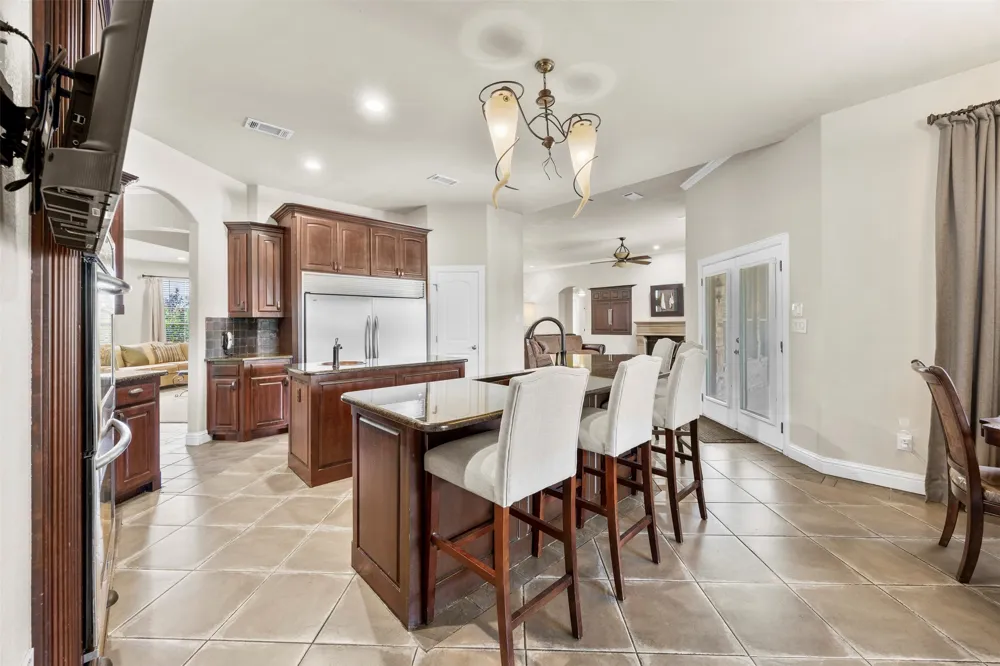 219 Mohundro Road Ferris, TX 75125