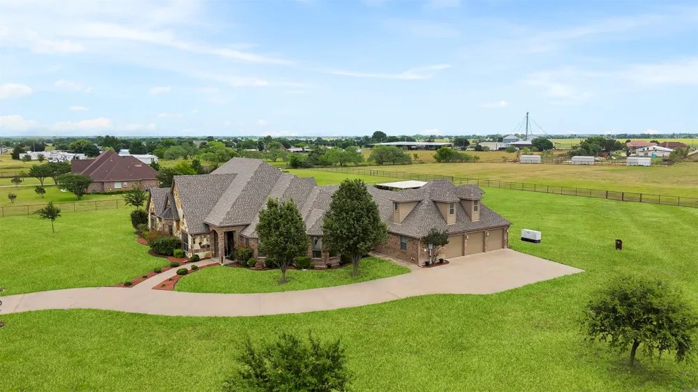 219 Mohundro Road Ferris, TX 75125