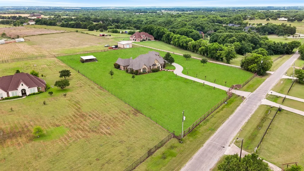219 Mohundro Road Ferris, TX 75125