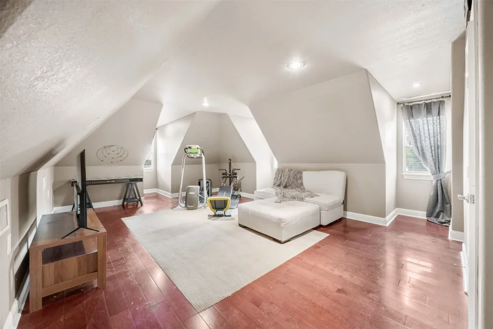 219 Mohundro Road Ferris, TX 75125
