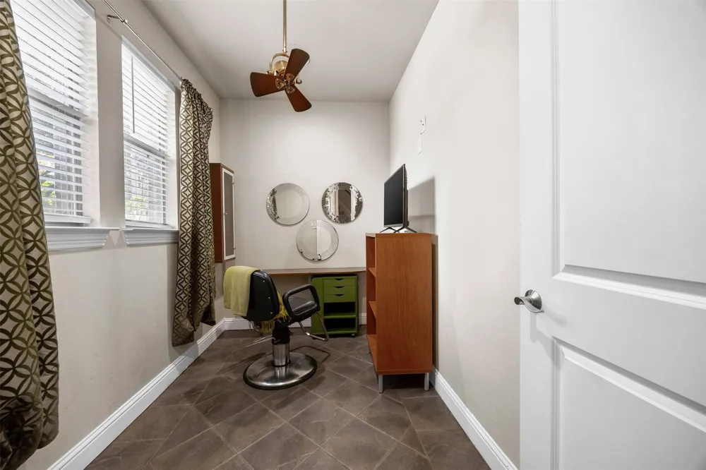 219 Mohundro Road Ferris, TX 75125