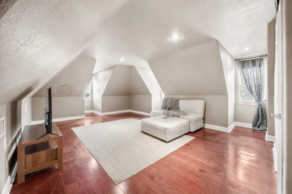219 Mohundro Road Ferris, TX 75125