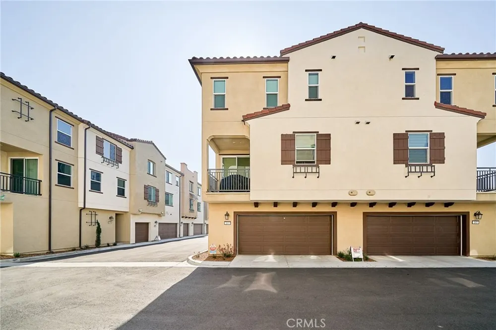 163 Dove Landing Covina, CA 91722