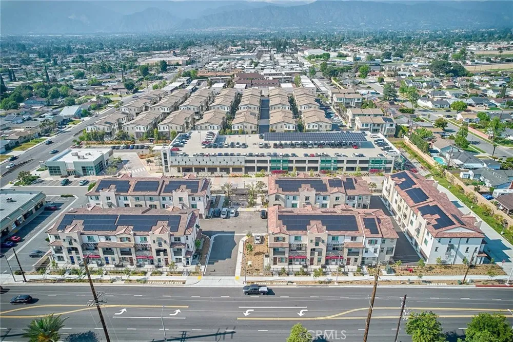 163 Dove Landing Covina, CA 91722