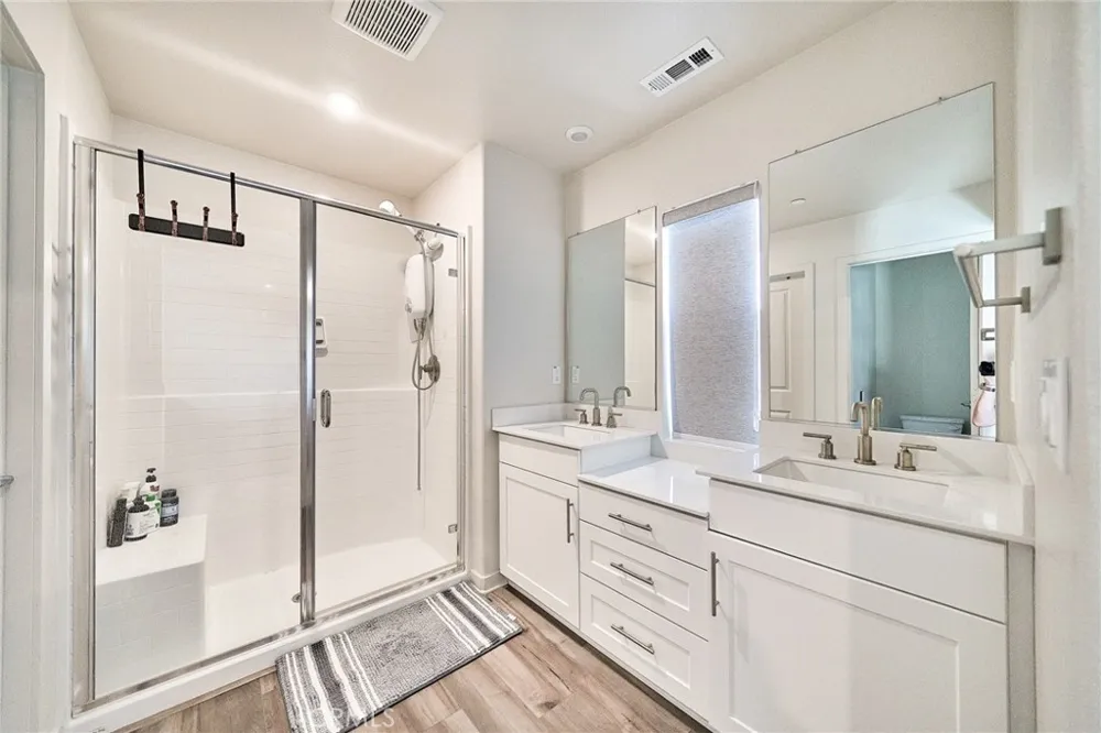163 Dove Landing Covina, CA 91722