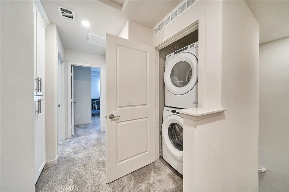 163 Dove Landing Covina, CA 91722