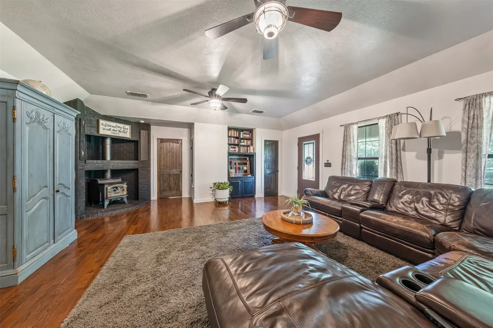 15758 Audrey Lane Arp, TX 75750