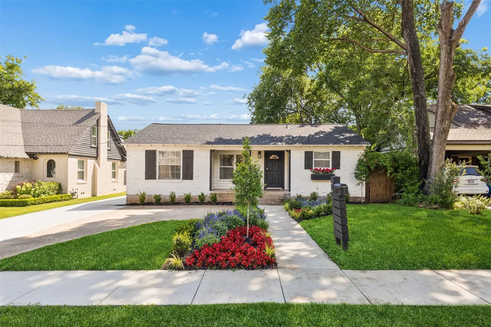 5111 Stoneleigh Avenue Dallas, TX 75235