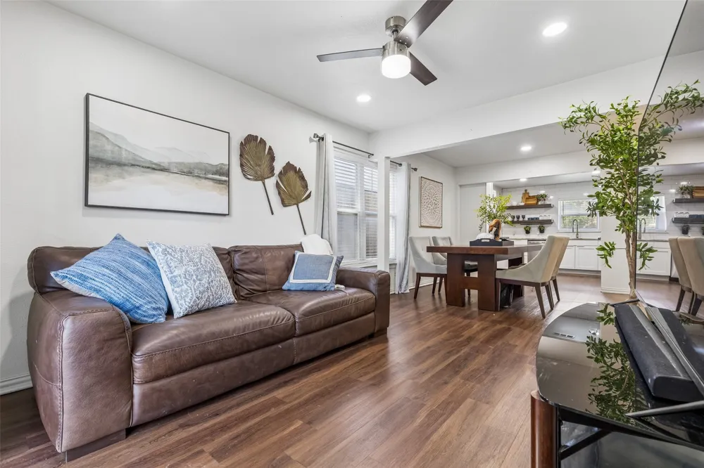 5111 Stoneleigh Avenue Dallas, TX 75235