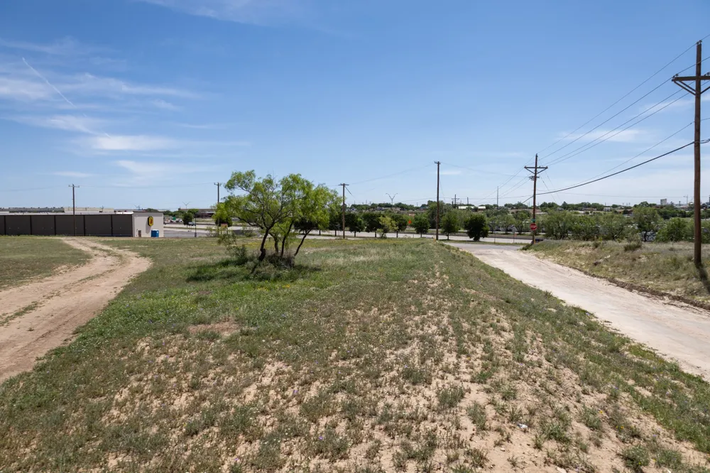 2102 Ridge Road Lubbock, TX 79403
