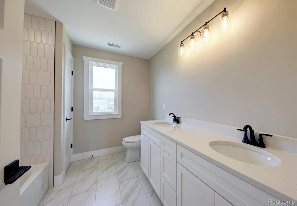 664 ROUND ROCK Marion Township, MI 48843