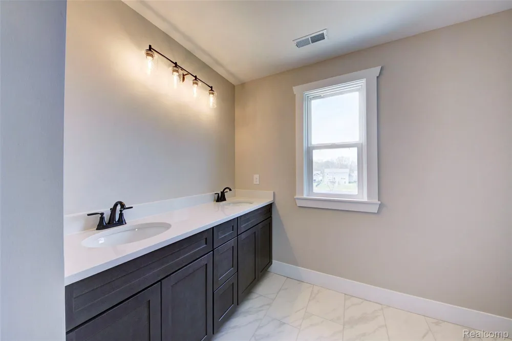 664 ROUND ROCK Marion Township, MI 48843