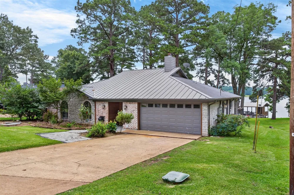 214 Lazy Lane Circle Grapeland, TX 75844