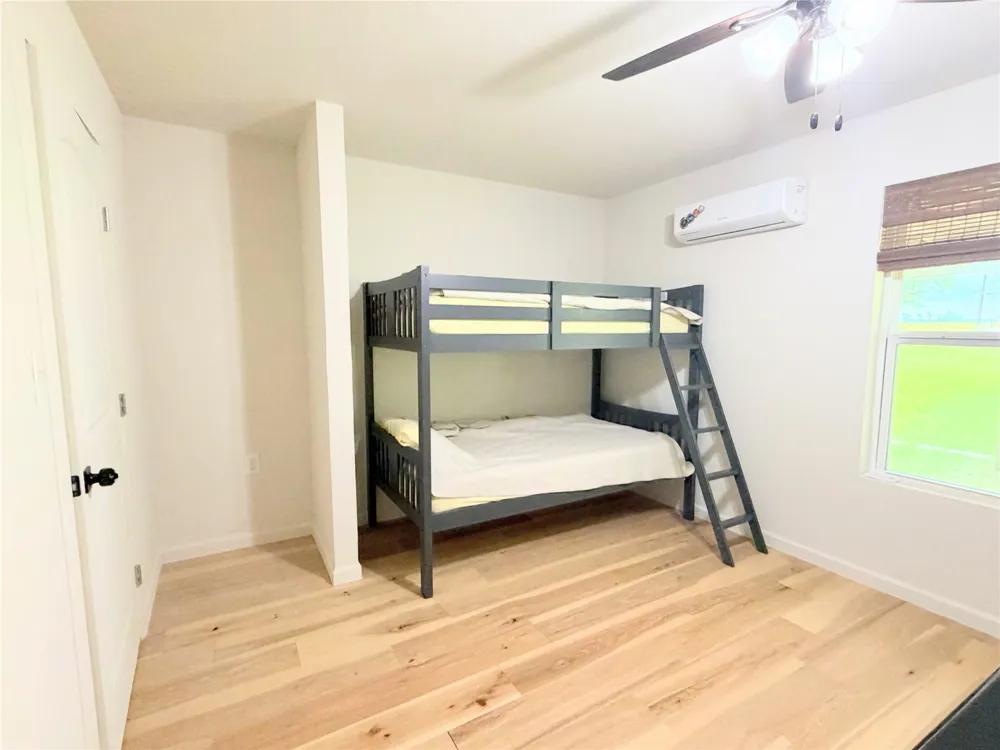 1601 LCR 822 Groesbeck, TX 76642