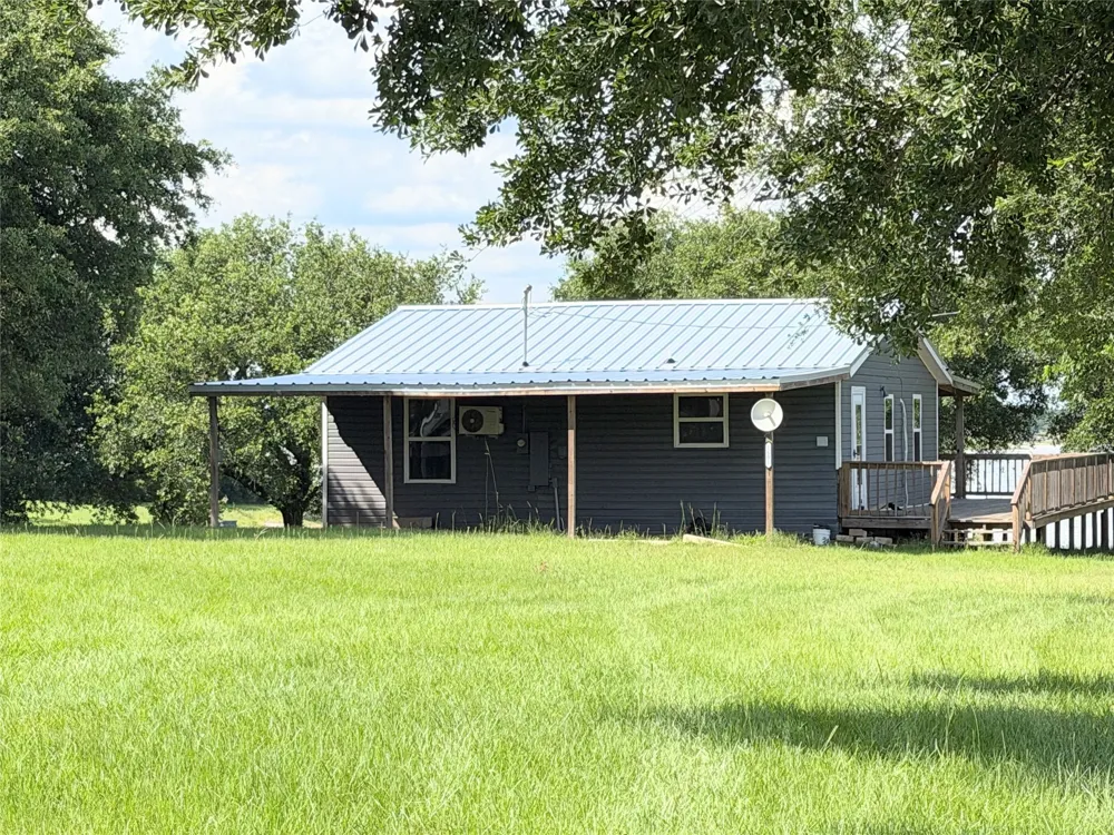 1601 LCR 822 Groesbeck, TX 76642