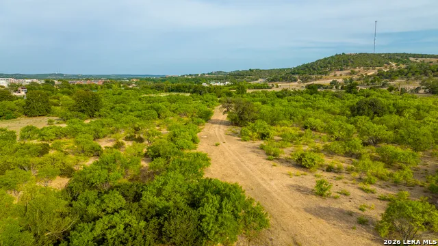 900 THOMPSON RD Kerrville, TX 78028