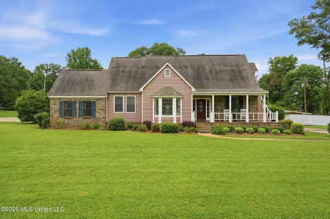 110 Shady Oaks Circle
